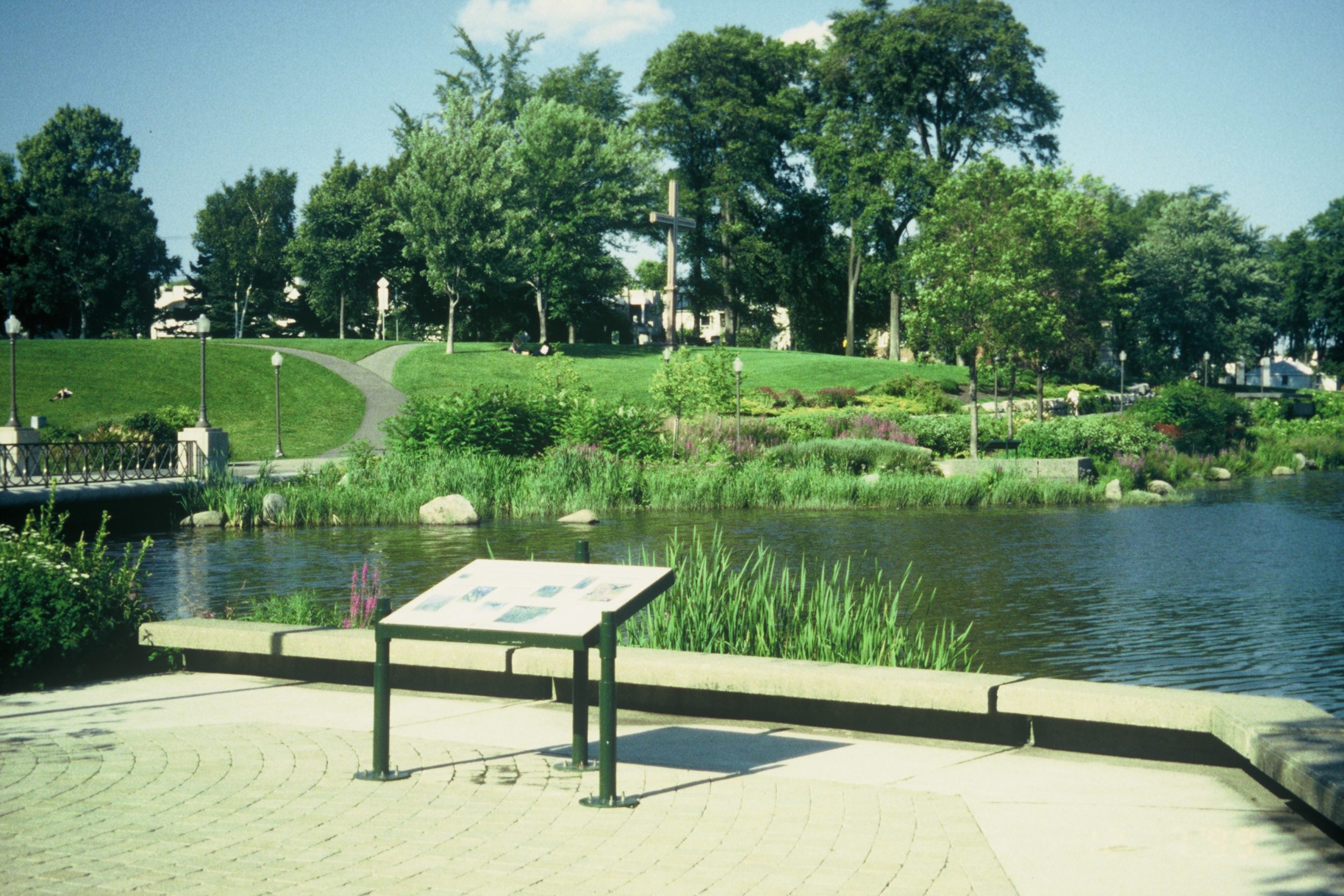 La rivière Saint-Charles à l’embouchure de la rivière Lairet en 1997