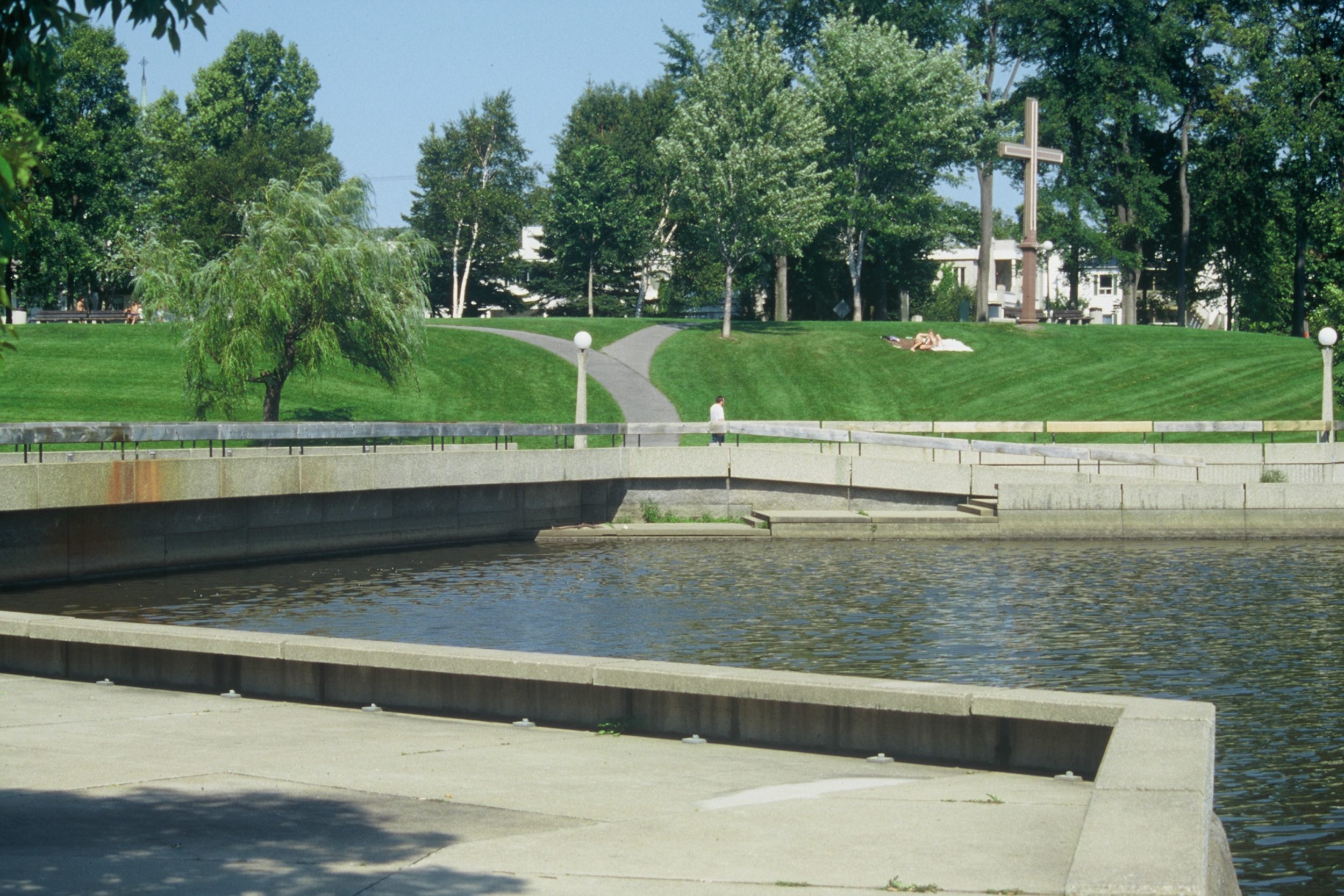 La rivière Saint-Charles à l’embouchure de la rivière Lairet en 1996