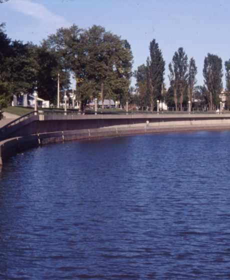 La rivière Saint-Charles à l’embouchure de la rivière Lairet en 1996