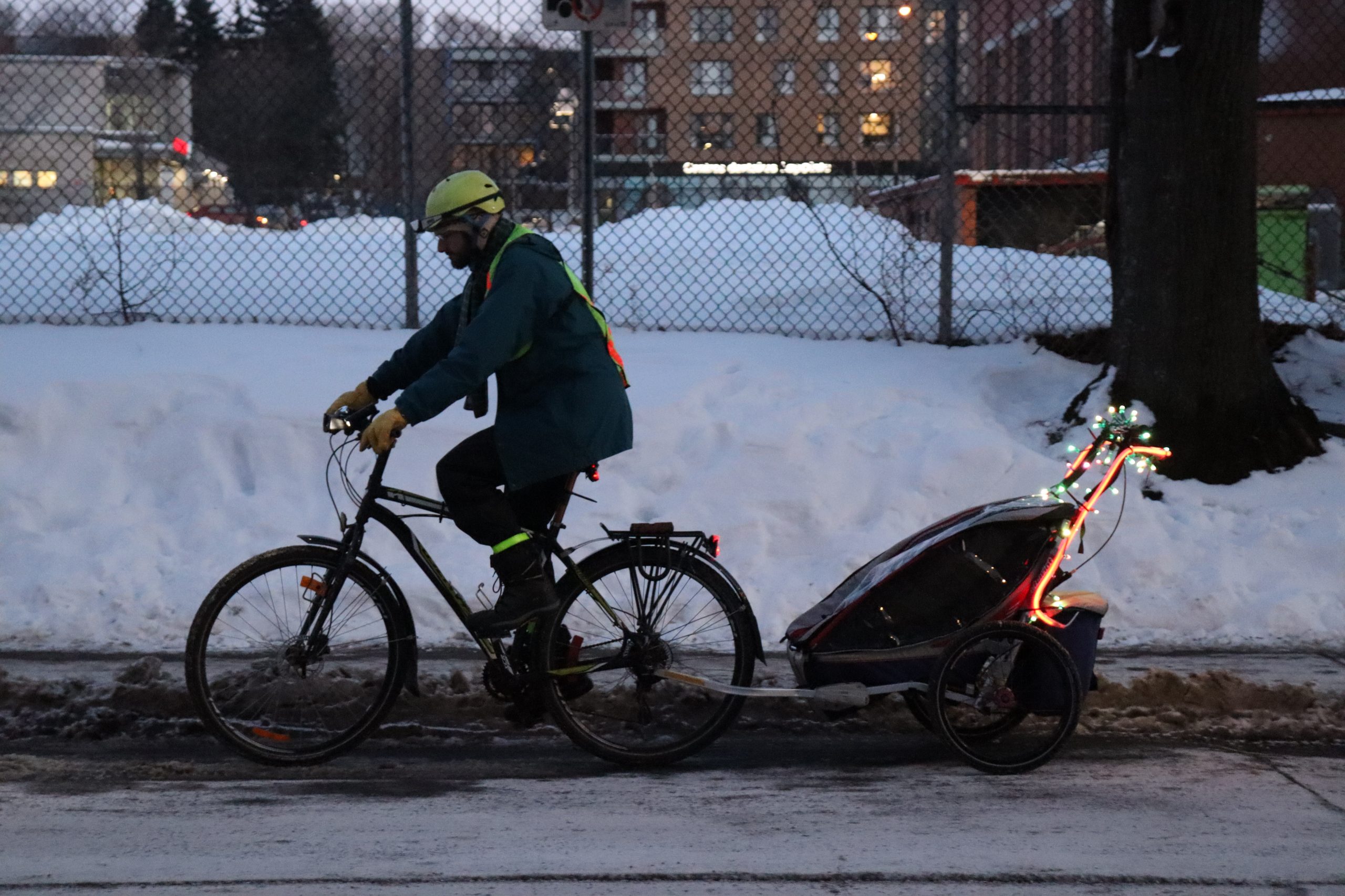 vélo d'hiver, vélo, mobilité durable, transport actif, Québec, mobilité, bicyclette, pneus à clous,