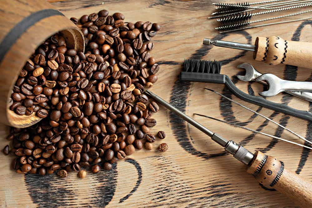 Réparer, machine à café, étagère en bois, repair café, réparation, cycle de vie, impact GES, réparer sa machine à café,