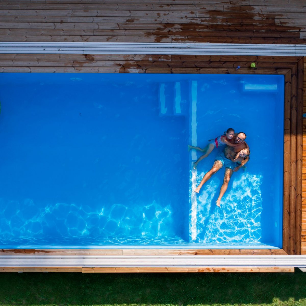 Chauffer sa piscine : 5 idées pour utiliser son bassin toute l