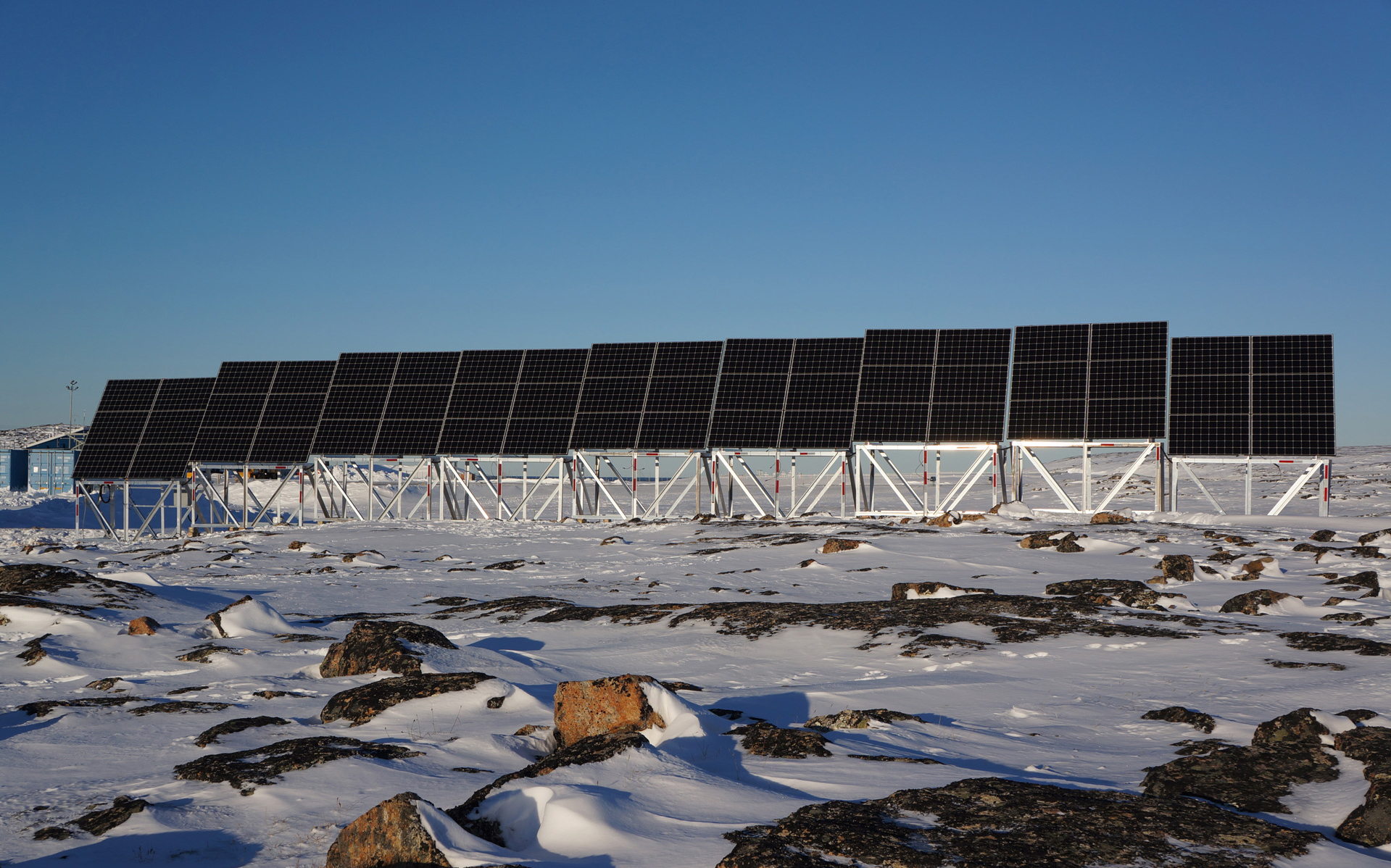 Panneaux solaires à Quaqtaq